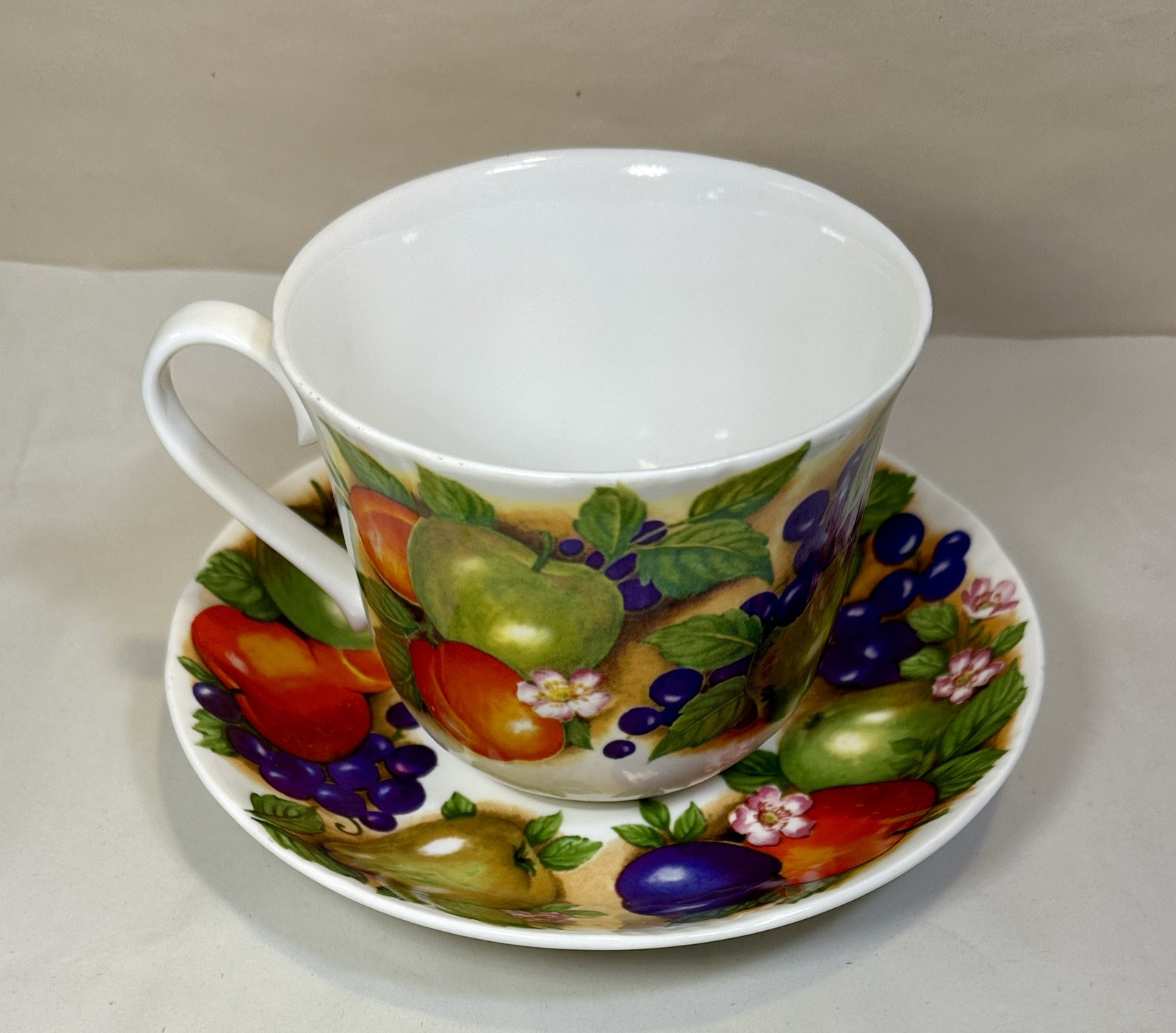 Roy Kirkham Orchard Large Breakfast Cup & Saucer Fine Bone China England 1991 - Image 2