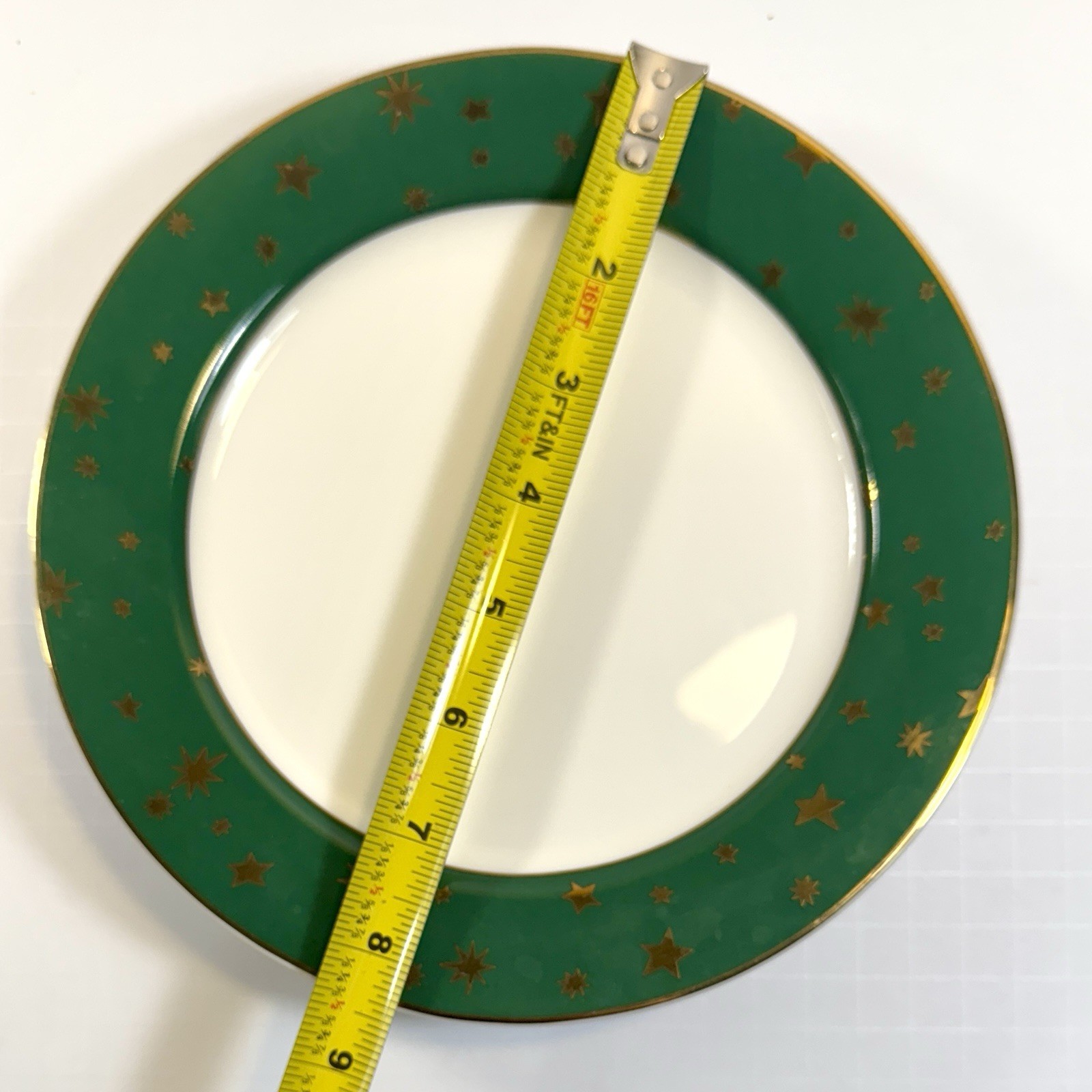 Set of 5 Sakura Galaxy Fine Porcelain Salad Plates Gold Stars on Red / Green Rim - Image 3