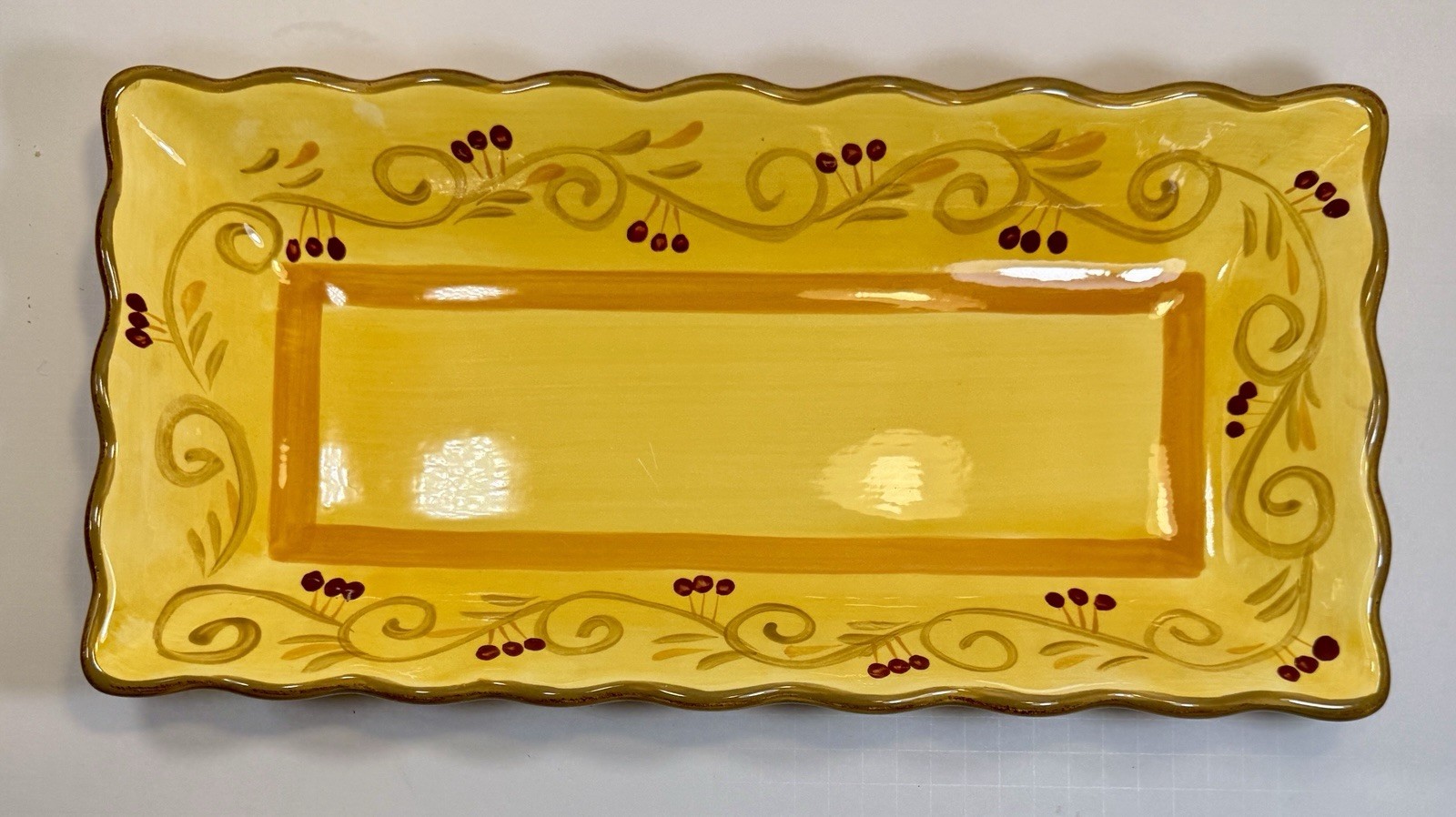 Home Trends Italian Villa 17" Rectangular Tray - Immaculate, Tag on Reverse - Image 1