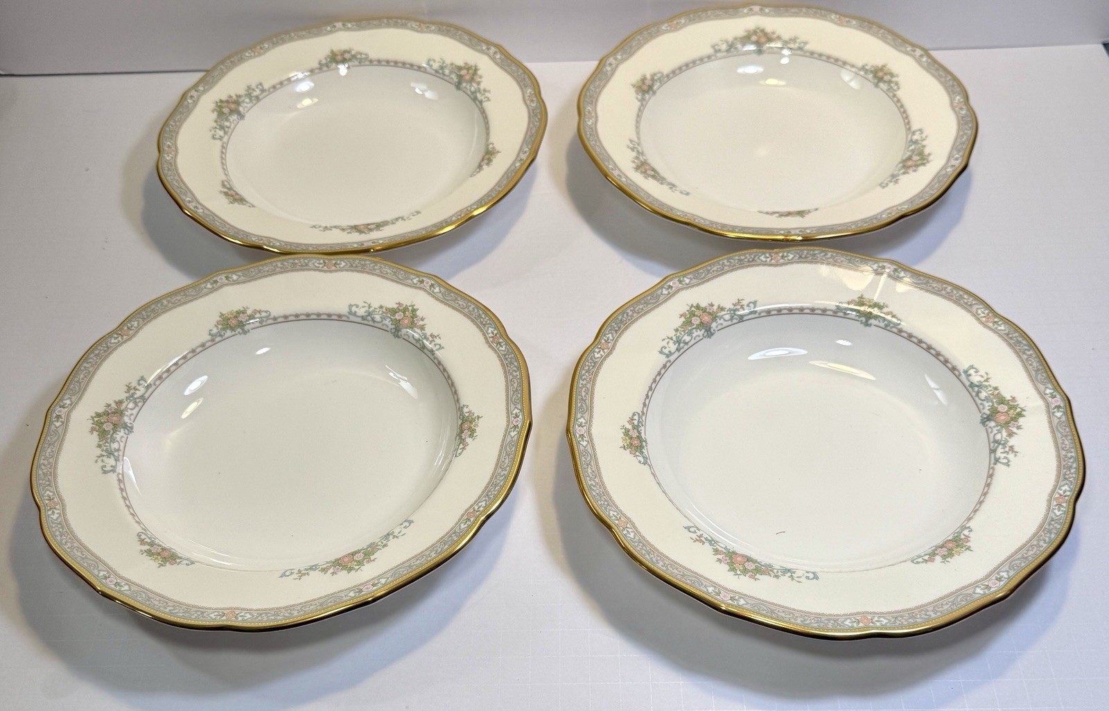 Set of 4 Mikasa Bone China Bridal Bouquet Rimmed Soup - 8-7/8" - UNUSED NOS