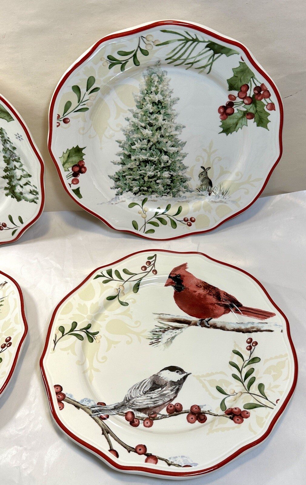 Set of 4 Better Homes Heritage Christmas Holiday Plates: New with Tags - Image 2