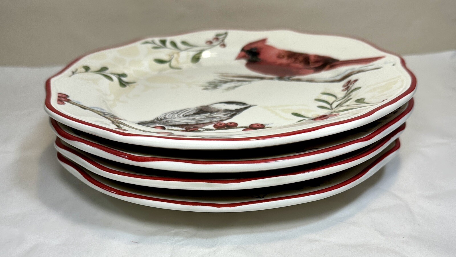 Set of 4 Better Homes Heritage Christmas Holiday Plates: New with Tags - Image 5