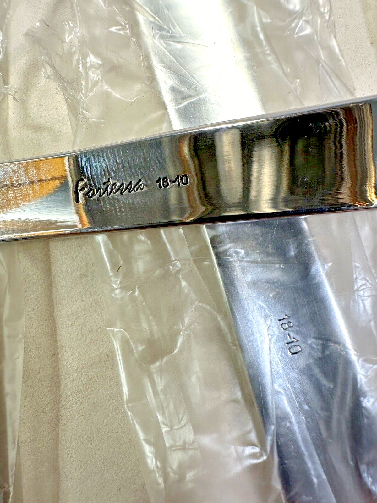 Fortessa 18-10 Lucca Faceted Five Piece Set - New in Plastic - Image 6