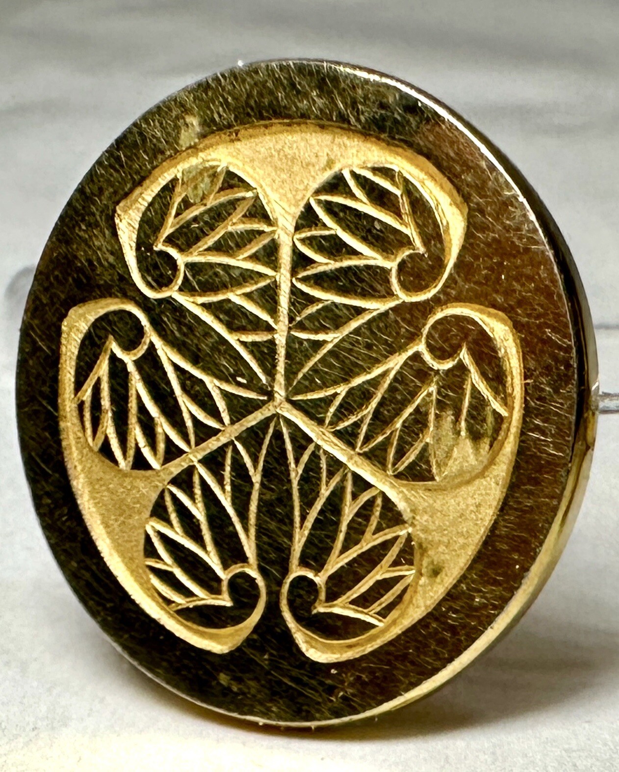 Family Crest Japan Samurai Emblem Mitsuba-Aoi Three Hollyhock Leaves Cufflinks - Image 1