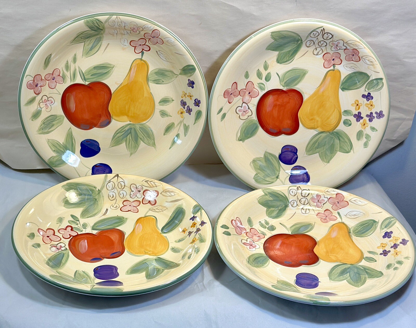 Set of Four (4) Gibson Everyday Fruit Grove Dinner Plates - NWOT, Unboxed