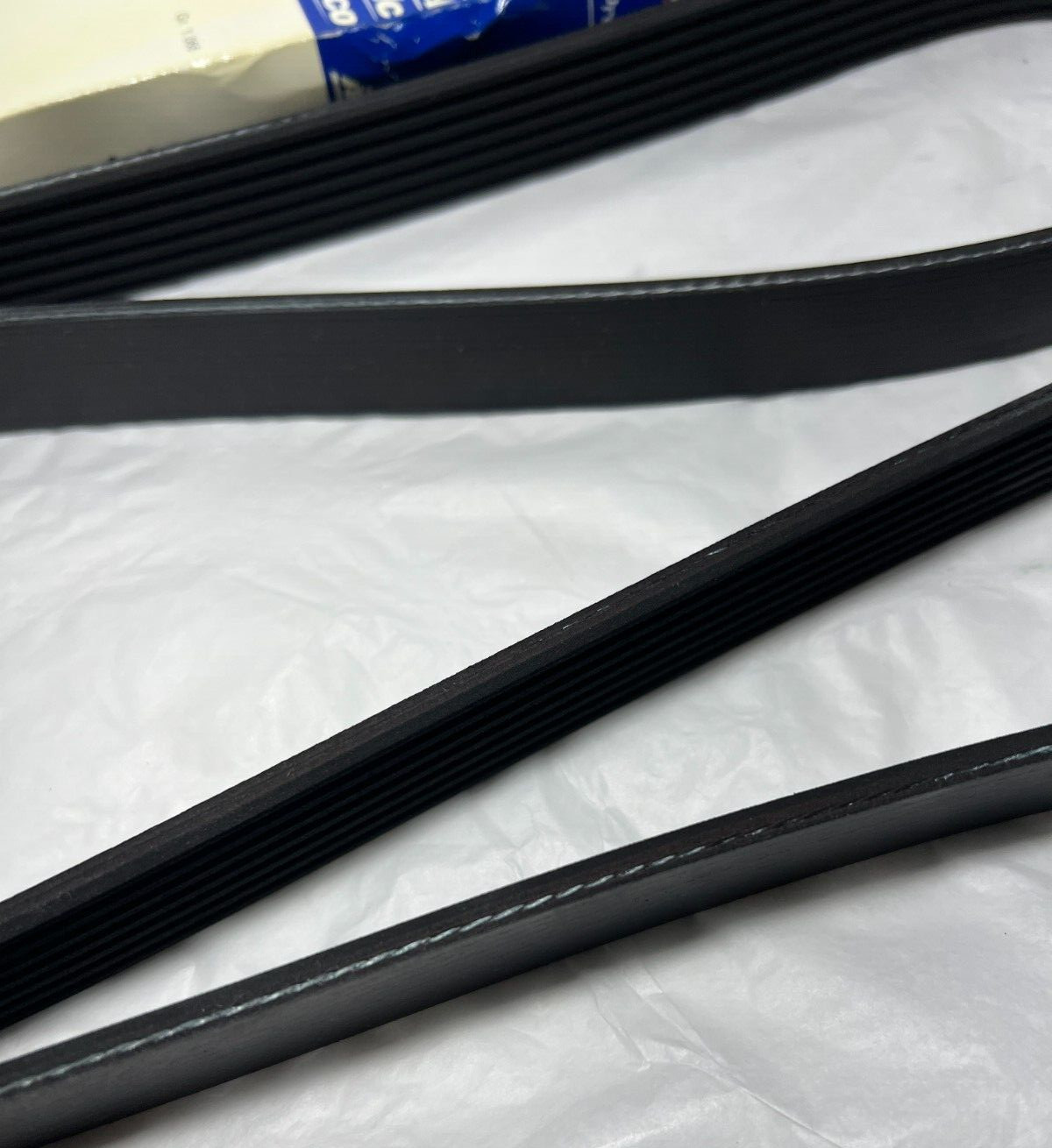 ACDelco 7K694 Standard V-Ribbed Serpentine Belt - New in Packaging - Image 3