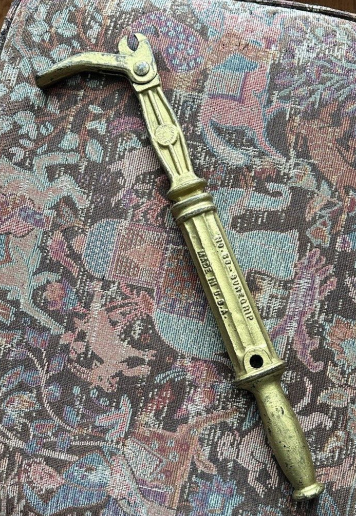 Vintage Bridgeport Hardware Forged Steel Nail Puller/Pounder No. 56 SUREGRIP