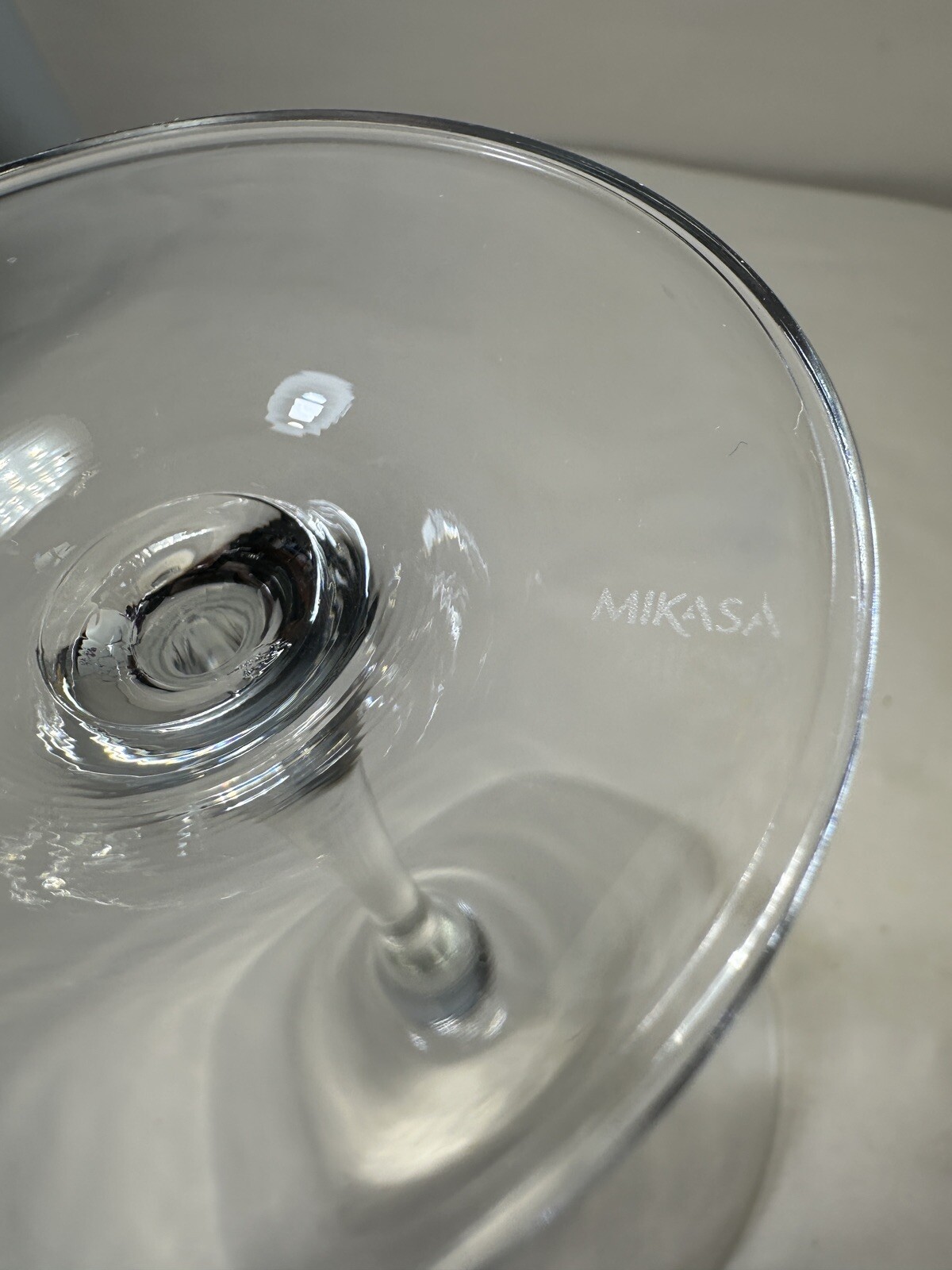 Set of 4 Mikasa Laura Crystal Martini Glasses - New in Box -- 11.5 ounces - Image 4