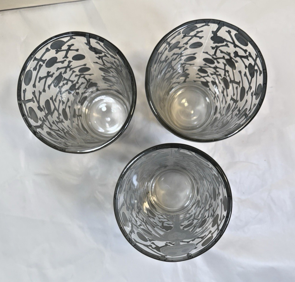 Set of 3 - Nightmare Before Christmas Drinking Glasses - Tim Burton - 16 oz. - Image 1