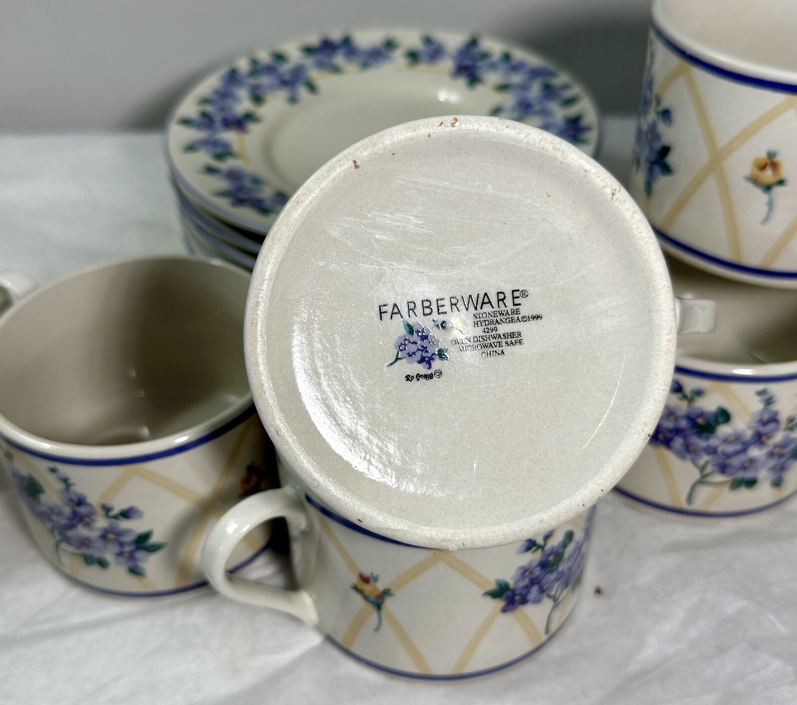 Six (6) Farberware Hydrangea Cups & Saucers Plus Sugar Bowl and Creamer - Image 6