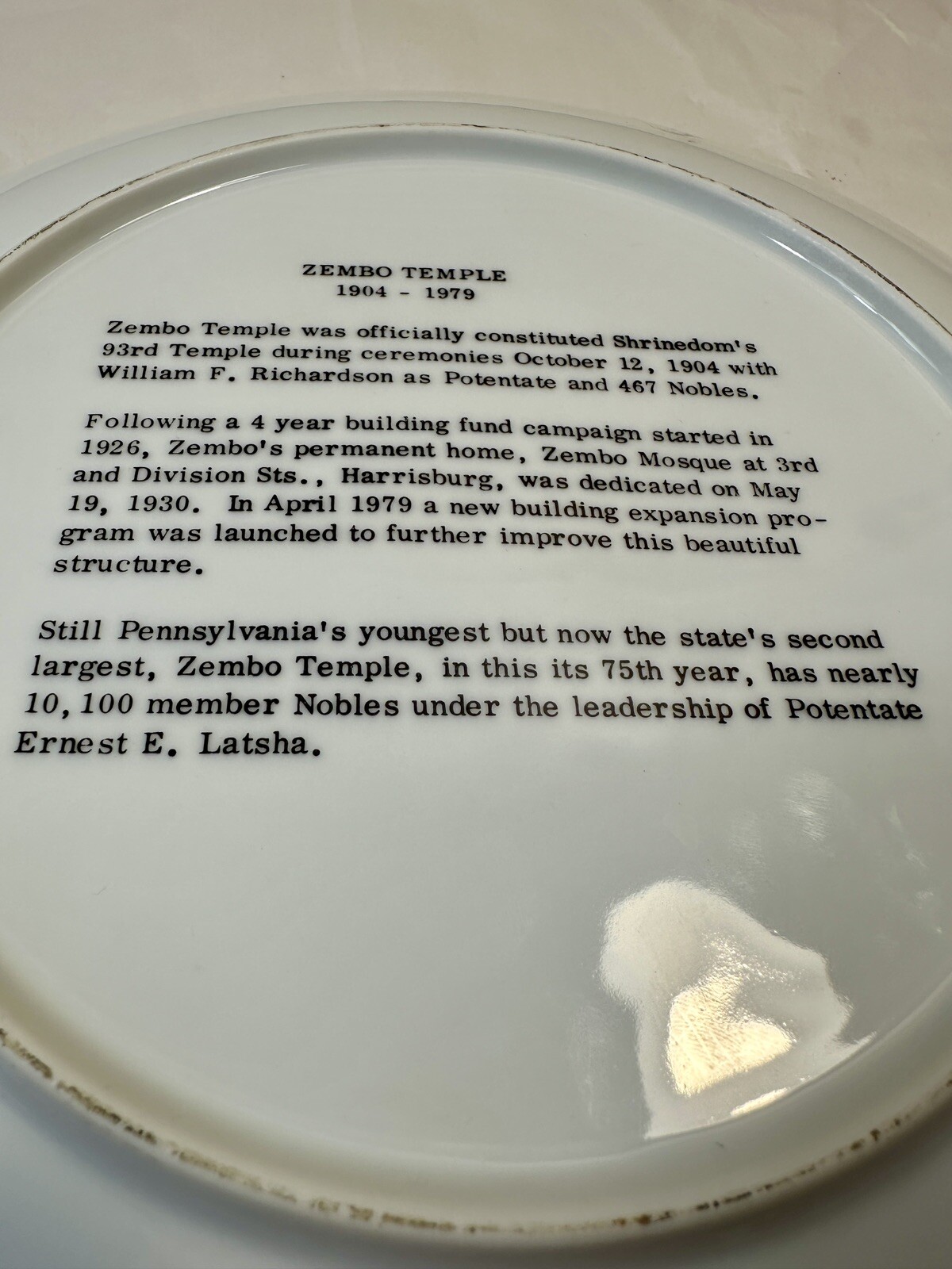 Zembo Temple 75th Anniversary Ceramic Commemorative Plate, 1904-1979 - Mint - Image 4