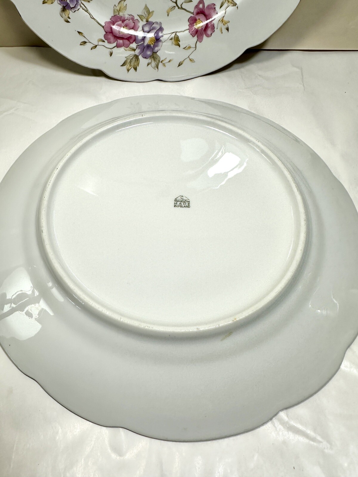 Set of 2 Louise Dinner Plates Cmielow - Scalloped 10-1/4" - Poland - Purple Pink - Image 2