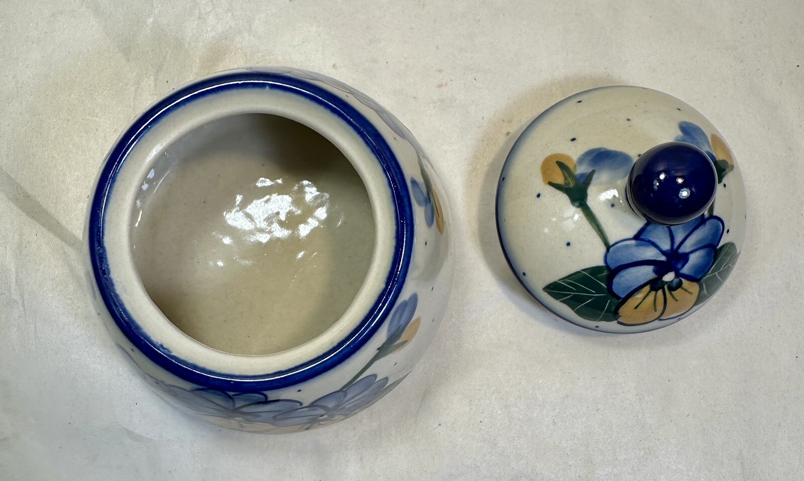 Boleslawiec Sugar Bowl - Pottery Blue Butterflies & Flowers - Signed by Artist - Image 5