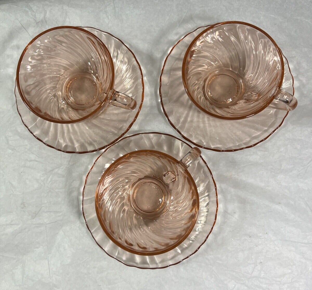 Three (3) Arcoroc of France Pink Swirl Vintage Coffee/Tea Cups and Saucers - Image 5