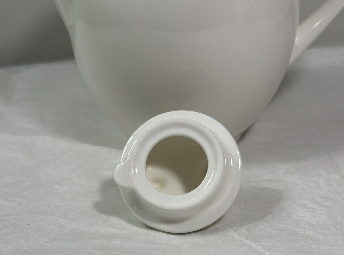 Meritage White Tea Pot - Fine Ceramic - New - Image 4