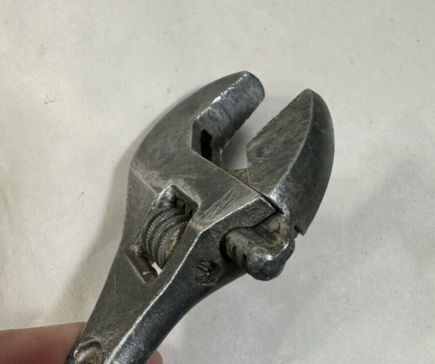 Craftsman "Y-Circle" 10 Inch Adjustable Wrench - 1951-1957 Vintage - Image 12