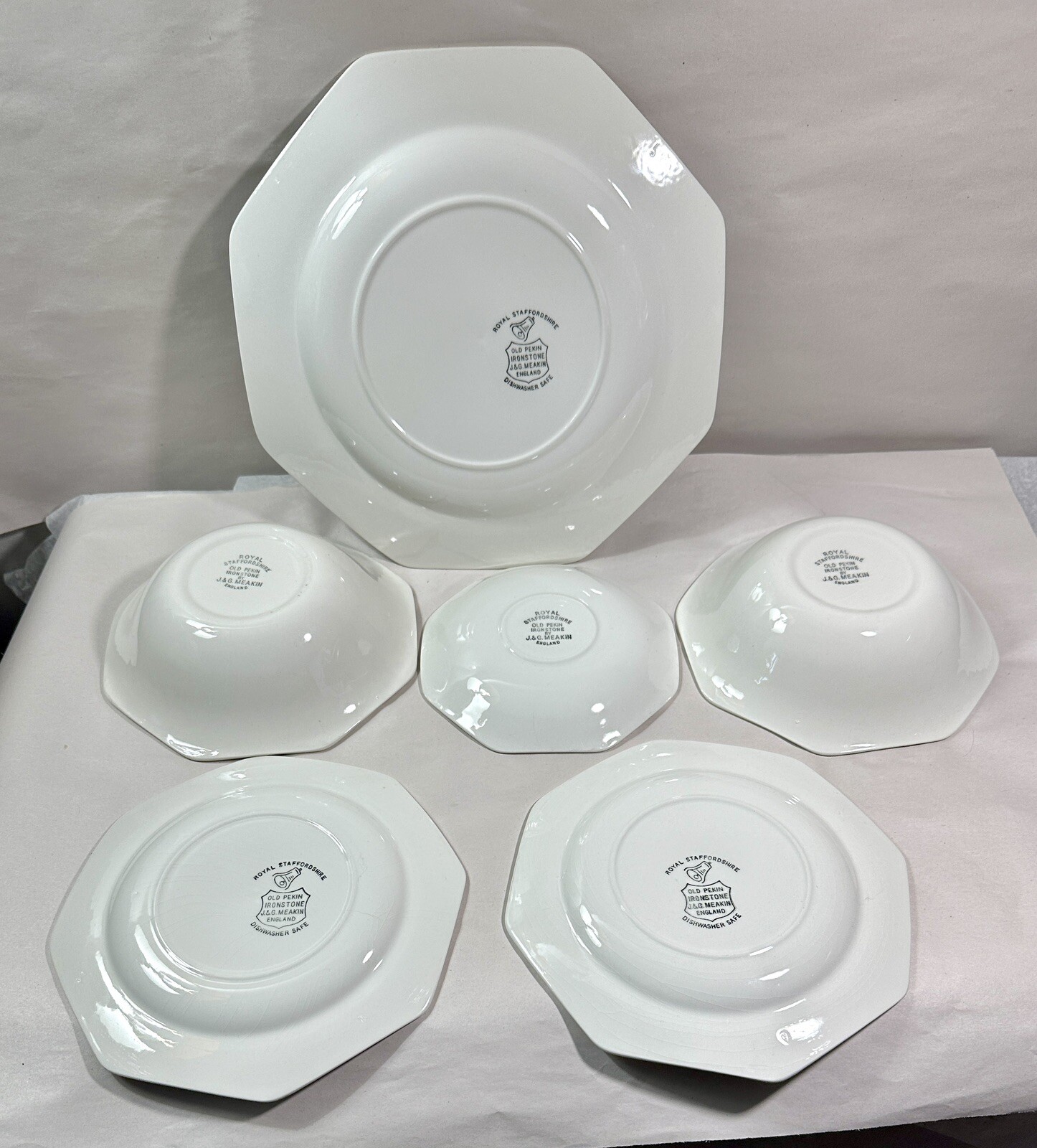 Old Pekin J&G Meakin Royal Staffordshire Ironstone Plates and Bowls - Image 2