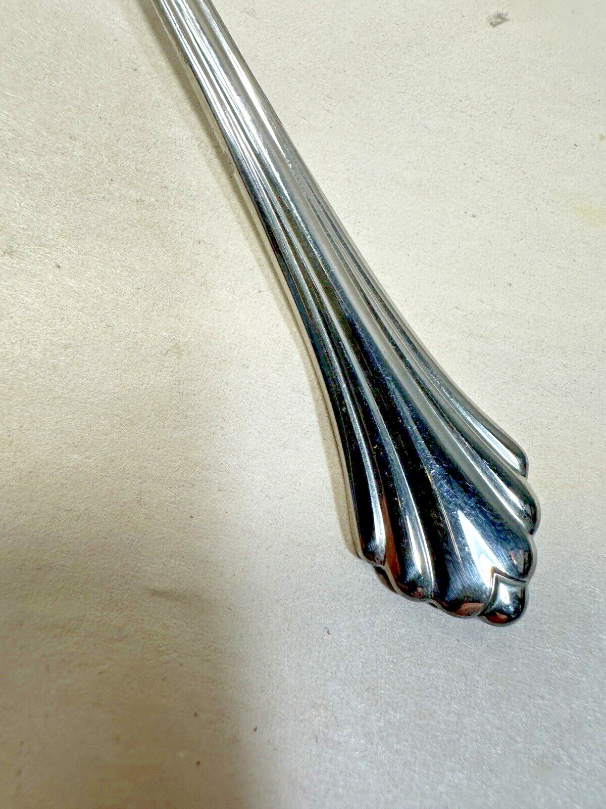 One (1) Oneida Bancroft Distinction Deluxe Stainless USA Sugar Spoon - 6" - Image 4