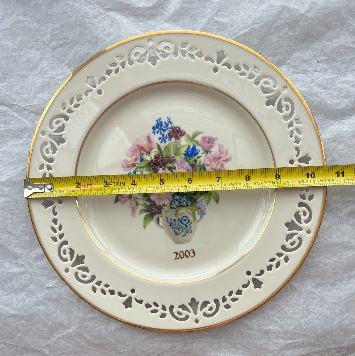 Lenox 2003 New York Plate - Pristine - Image 1