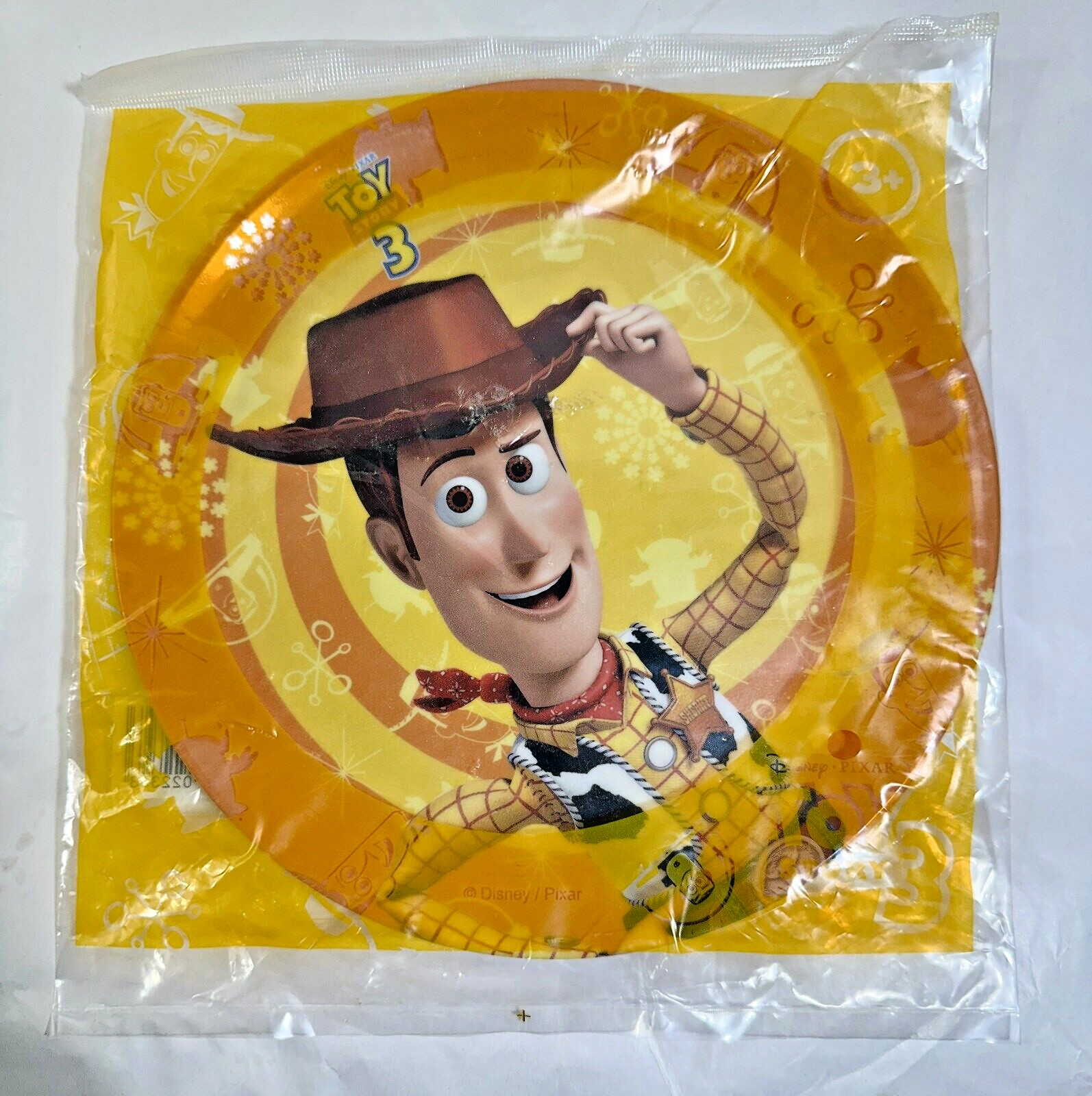 Set of Two (2) Toy Story 3 Melamine Plates - Sherriff Woody and the Alien - Image 2