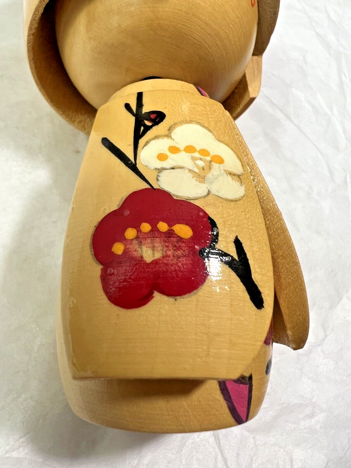 Japanese Kokeshi Blonde Red Bow Wooden Doll Girl Flower Painted 5 1/4” - Image 4