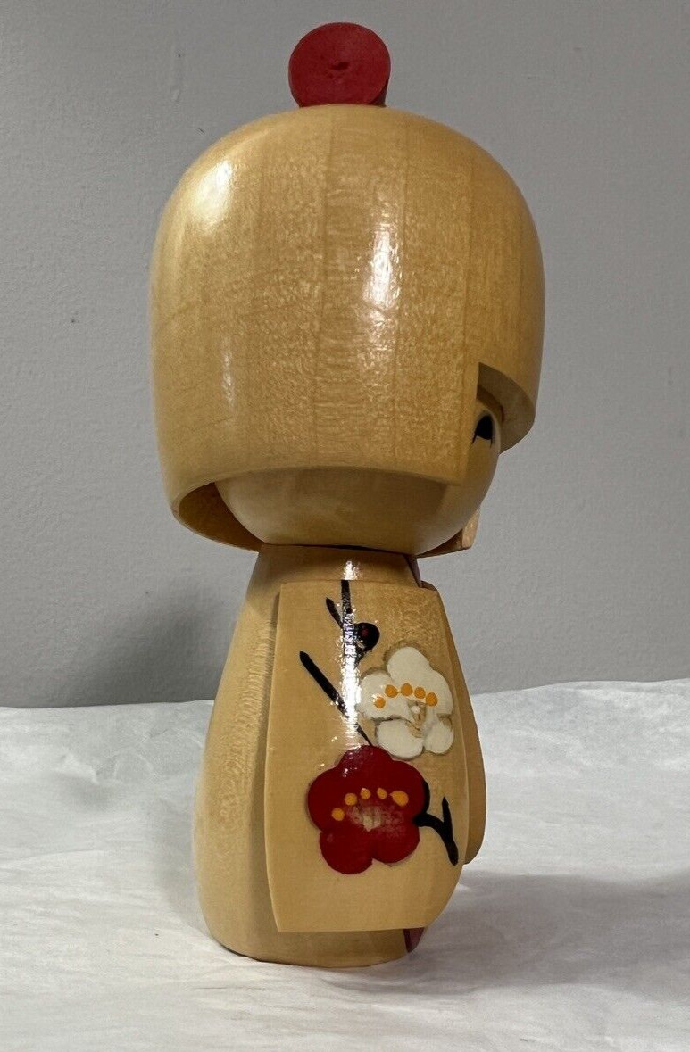Japanese Kokeshi Blonde Red Bow Wooden Doll Girl Flower Painted 5 1/4” - Image 6