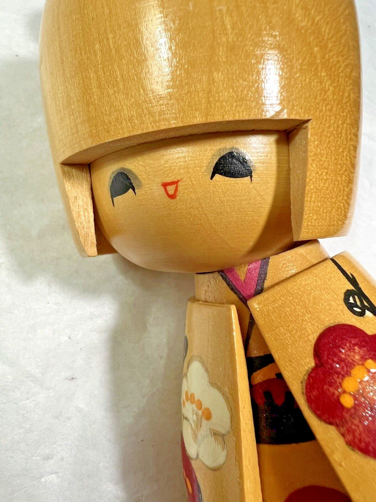 Japanese Kokeshi Blonde Red Bow Wooden Doll Girl Flower Painted 5 1/4” - Image 8