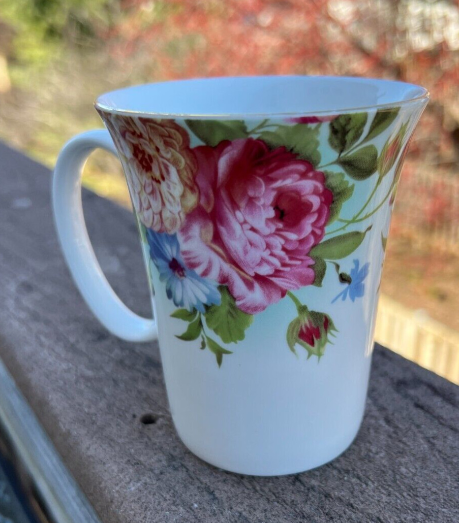 Bella Lux Bone China Mug With Roses - EUC - Image 2