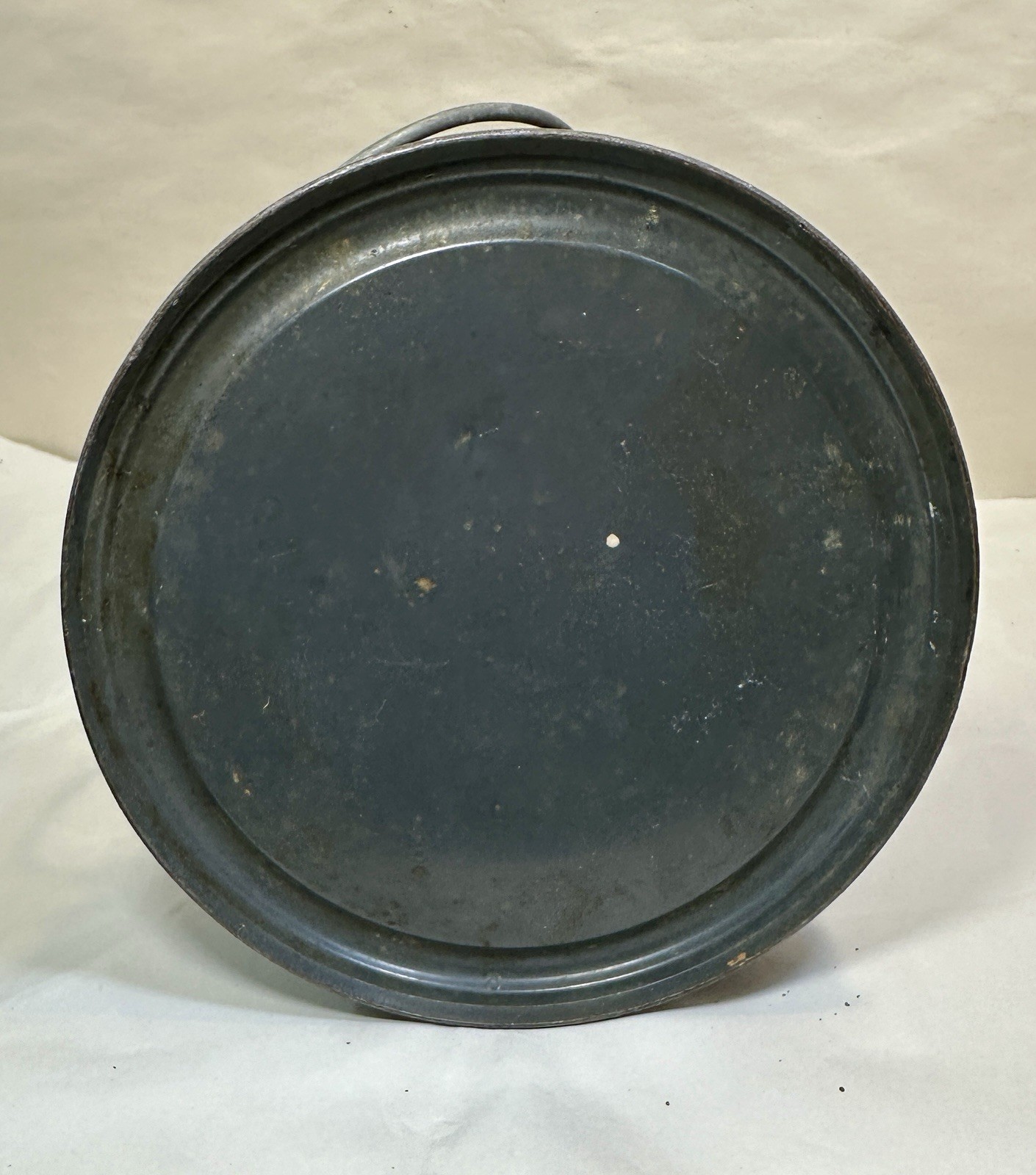 Vintage 1946 Gray Dietz Little Wizard Kerosene Lantern Red Loc-Nob Globe  - Image 11