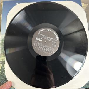 The Holy Echmiadzin Chorus – Armenian Mass - Golden Age 1032-3