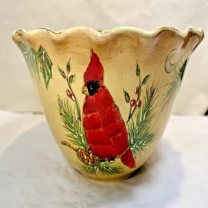 Maxcera 10" Serving Bowl - Red Cardinal / Berries / Holly / Xmas Motifs - EUC