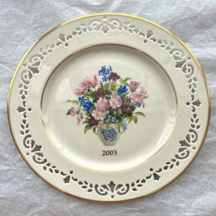 Lenox 2003 New York Plate - Pristine