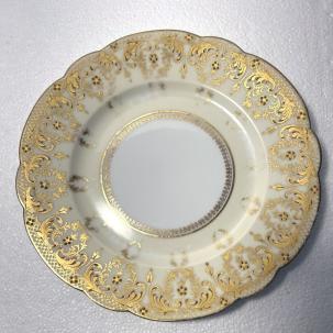 R Delinieres & Cie D&C Limoges Cream and Gold Porcelain Plate 8 1/4 Bailey Banks