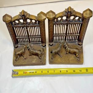 B&H Bookends - Dogs at the Gate