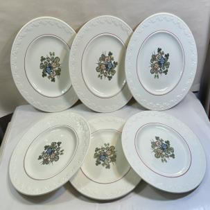 Set Of 6 (Six) Wedgwood PEMBROKE Salad / Bread Plates Corinthian T428 - 8 3/8"
