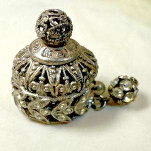 Victorian Era Perfume Bottle Top - Threaded