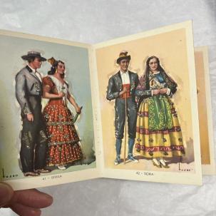 Trajes Tipicos Españoles - Notebook of 50 Postcards - Video